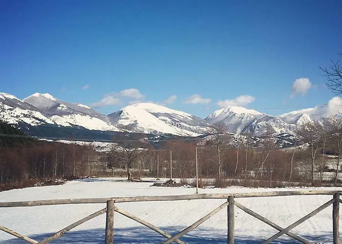 Agriturismo Acquafredda 农家乐